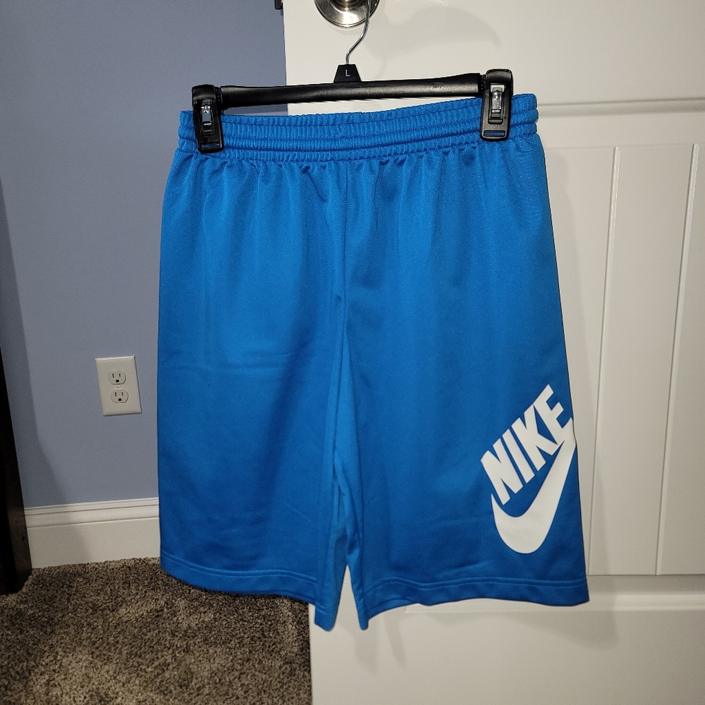 Youth Large Under Armour shorts blue/white